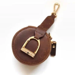 Oakbark & Chrome Stirrup Accessory Keeper -Best Equestrian Shop AK BRI 002 oakbarkandchrome.stirrupaccessory.brindle1