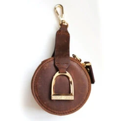 Oakbark & Chrome Stirrup Accessory Keeper -Best Equestrian Shop AK BRI 002 oakbarkandchrome.stirrupaccessory.brindle2